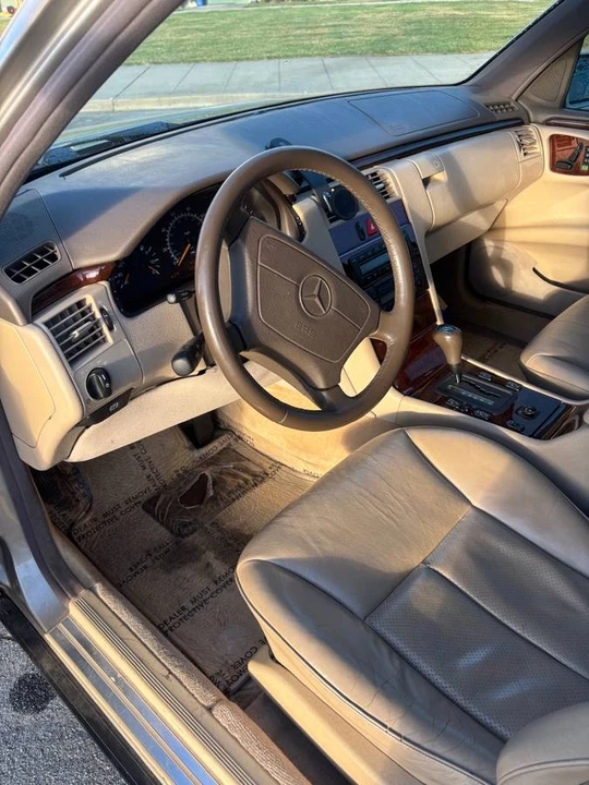 1996 Mercedes-Benz W210 E-Class - Image 8 of 16