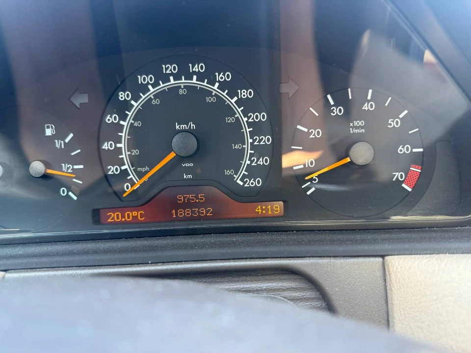 1996 Mercedes-Benz W210 E-Class - Image 9 of 10