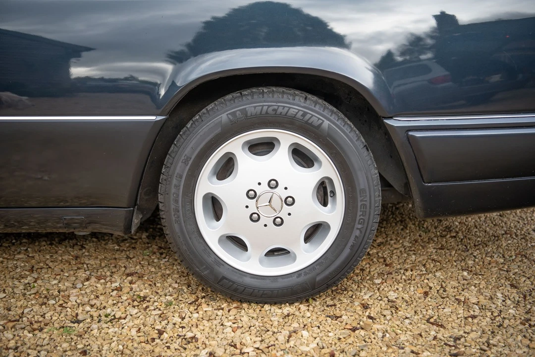 1996 Mercedes-Benz W124 E-Class - Image 19 of 30