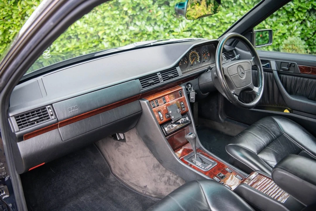 1996 Mercedes-Benz W124 E-Class - Image 12 of 30