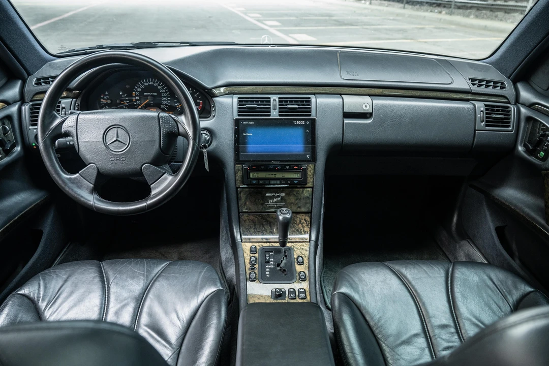 1996 Mercedes-Benz W210 E 36 & E 50 & E 55 & E 60 AMG - Image 25 of 31