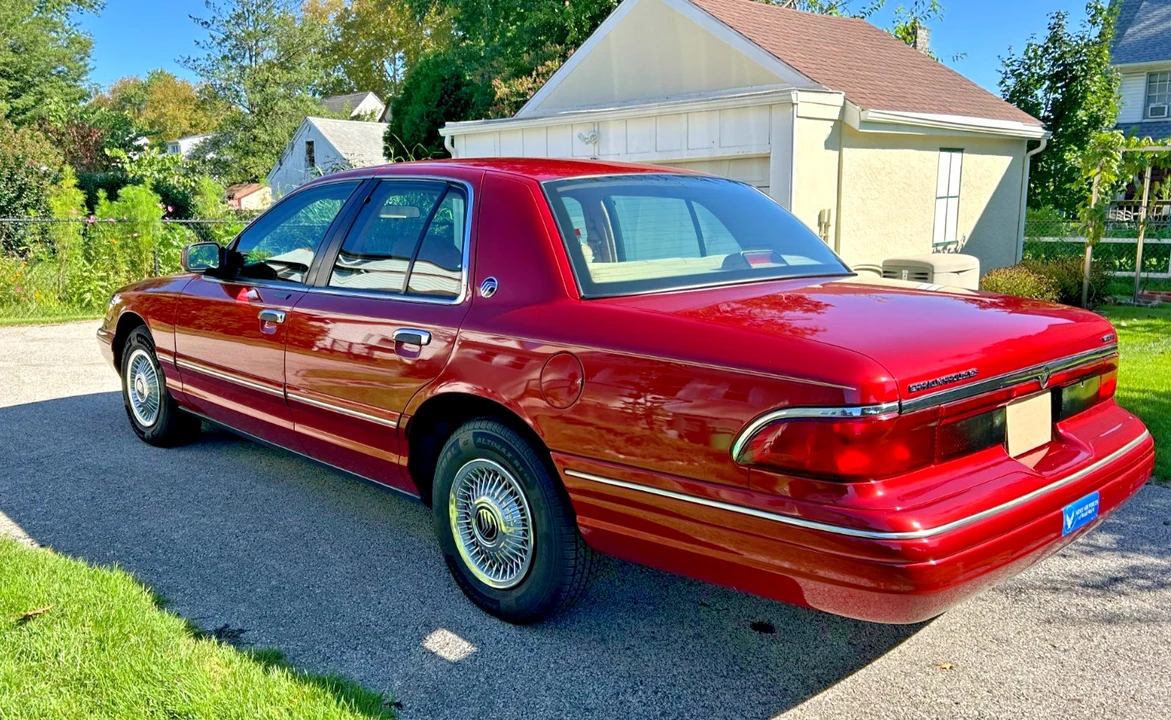 1996 Mercury Grand Marquis - Image 4 of 26