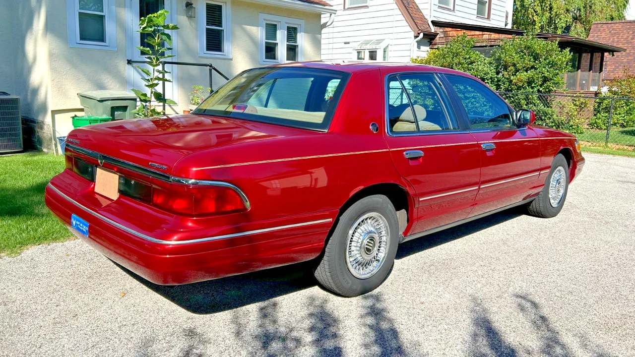 1996 Mercury Grand Marquis - Image 5 of 26