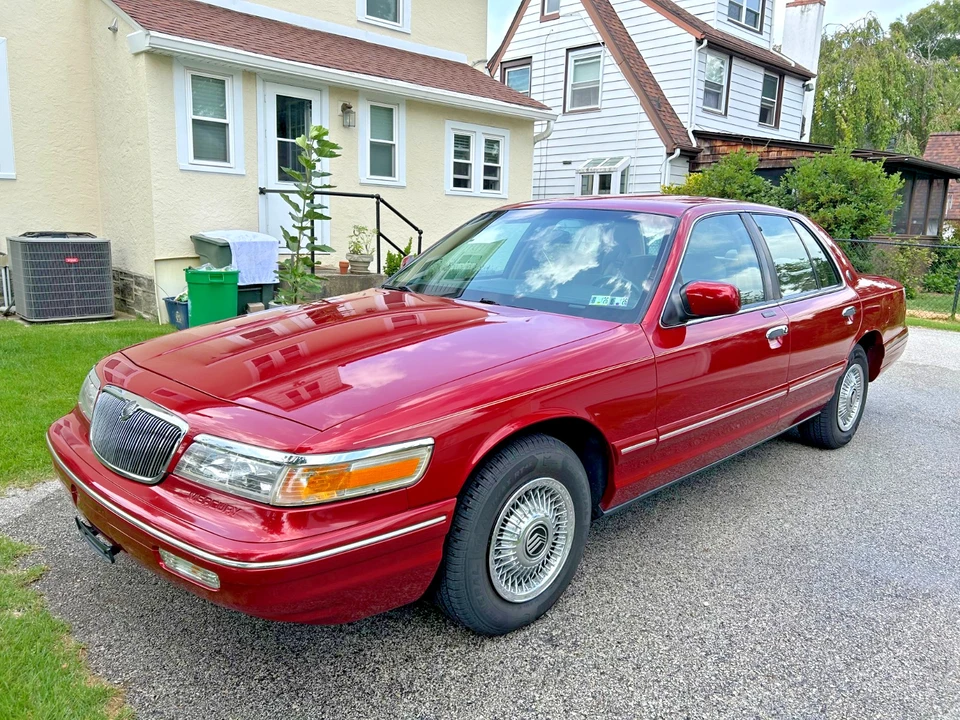 1996 Mercury Grand Marquis - Image 2 of 26