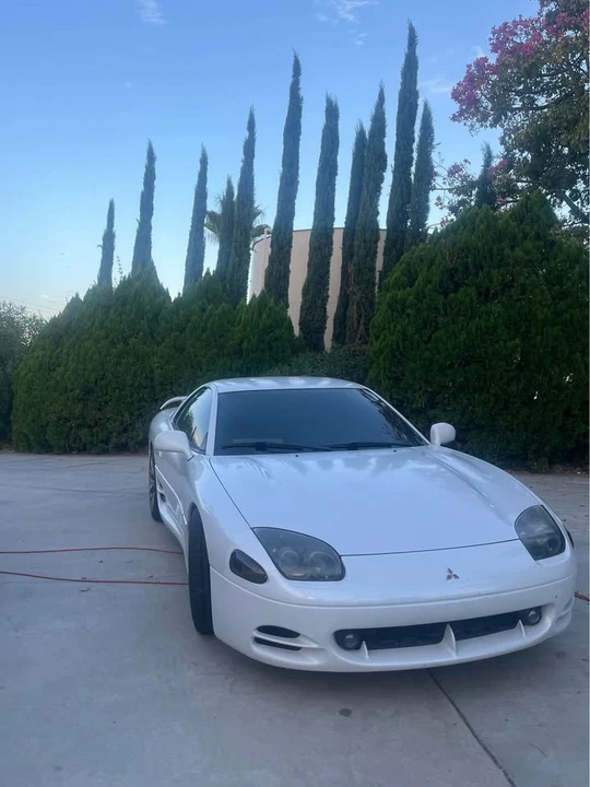 1996 Mitsubishi 3000GT Series 2 - Image 2 of 5