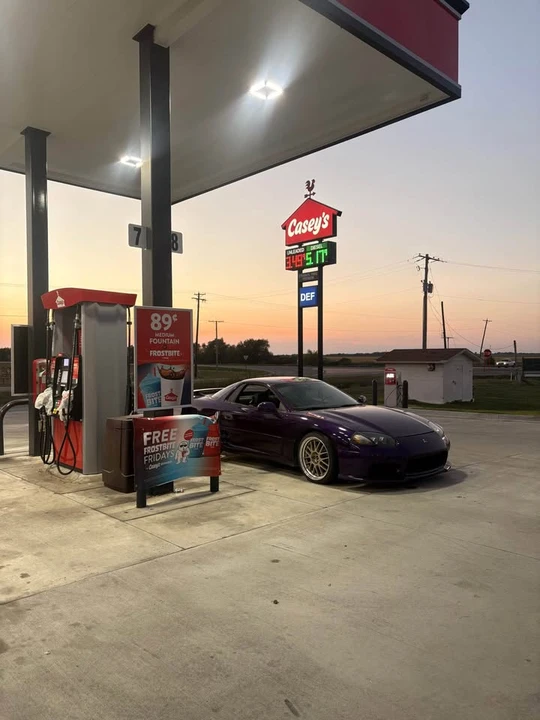 1996 Mitsubishi 3000GT Series 2 - Image 2 of 5