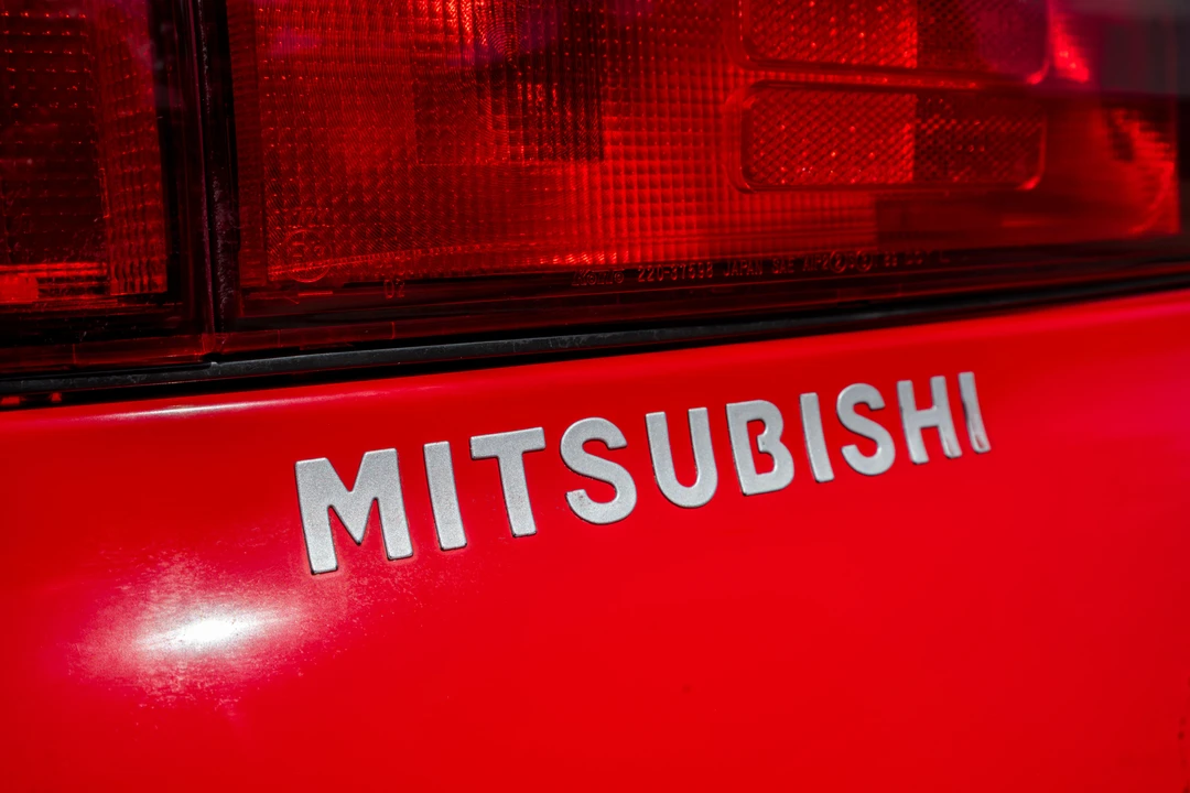 1996 Mitsubishi 3000GT Series 2 - Image 19 of 31