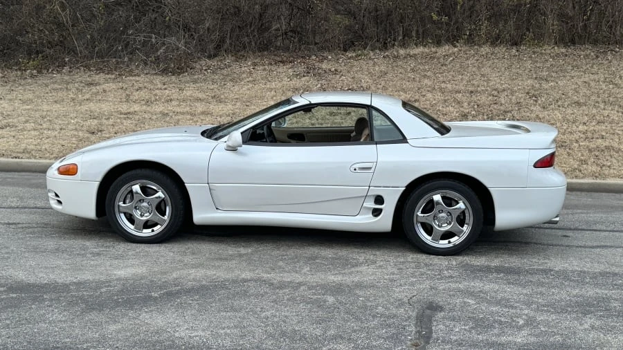 1996 Mitsubishi 3000GT Series 2 - Image 5 of 14