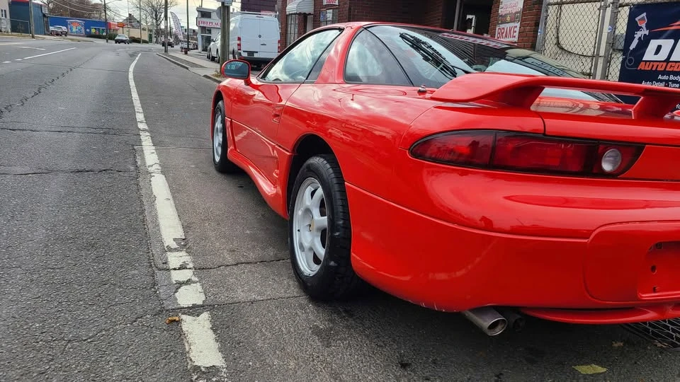 1996 Mitsubishi 3000GT Series 2 - Image 3 of 17