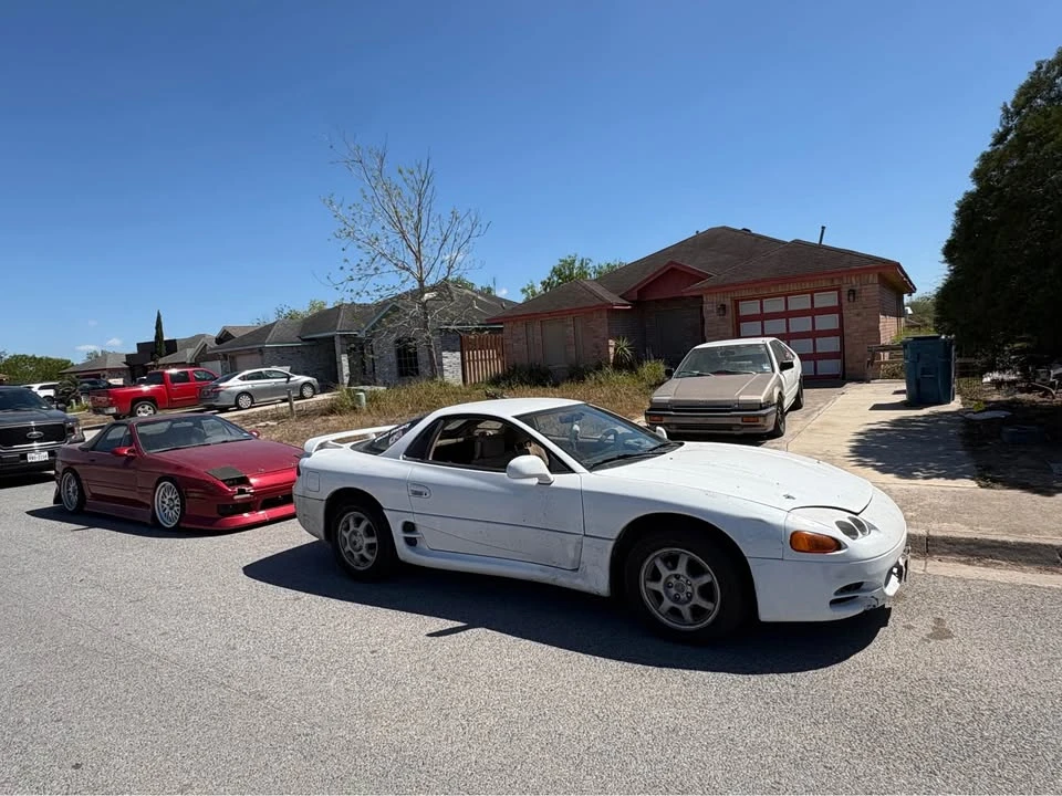 1996 Mitsubishi 3000GT Series 2 - Image 2 of 8
