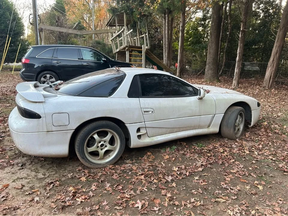 1996 Mitsubishi 3000GT Series 2 - Image 3 of 12
