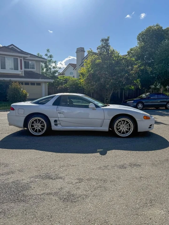 1996 Mitsubishi 3000GT Series 2 - Image 2 of 18