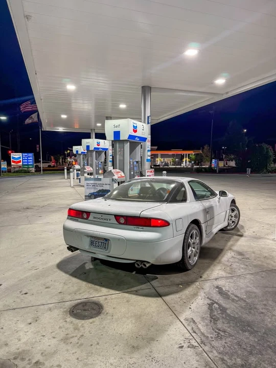 1996 Mitsubishi 3000GT Series 2 - Image 2 of 3