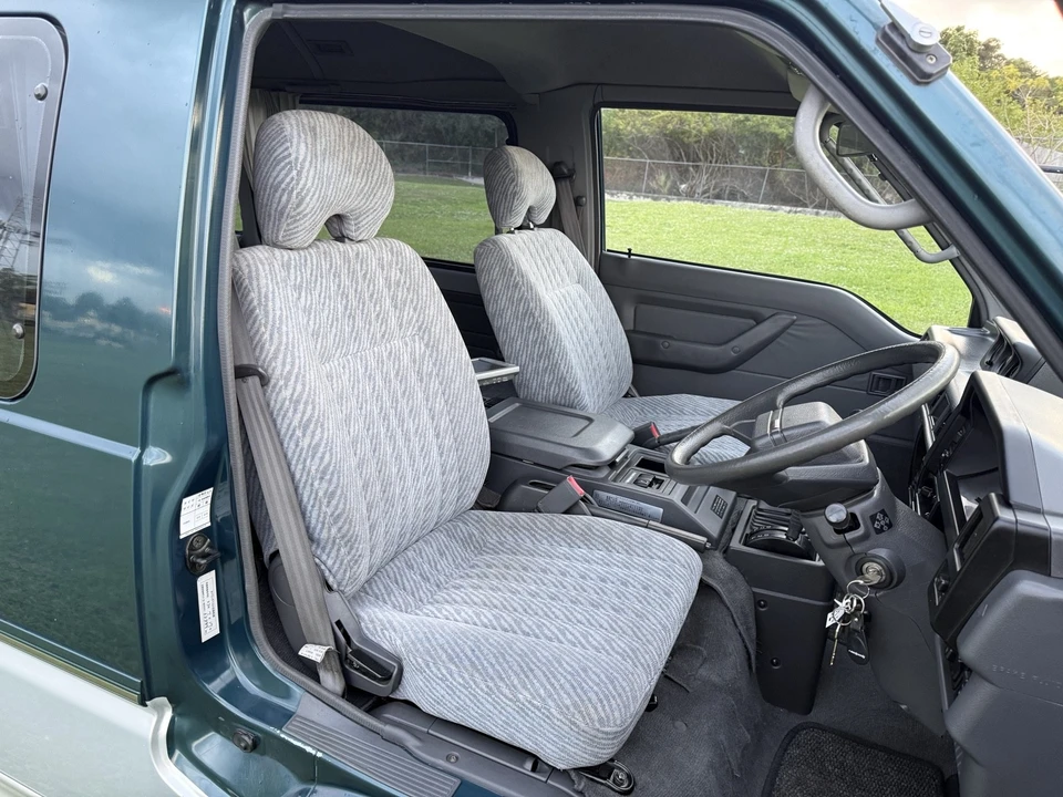 1996 Mitsubishi Delica 4th Gen - Image 18 of 21