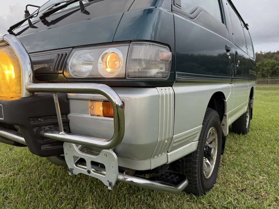 1996 Mitsubishi Delica 4th Gen - Image 13 of 21