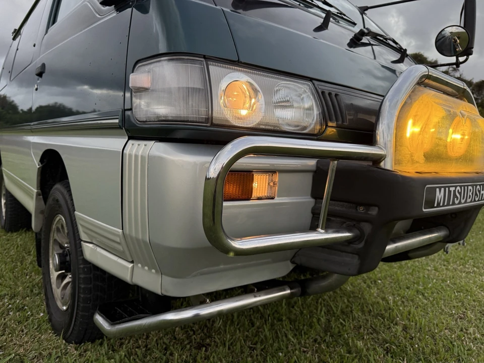 1996 Mitsubishi Delica 4th Gen - Image 16 of 21