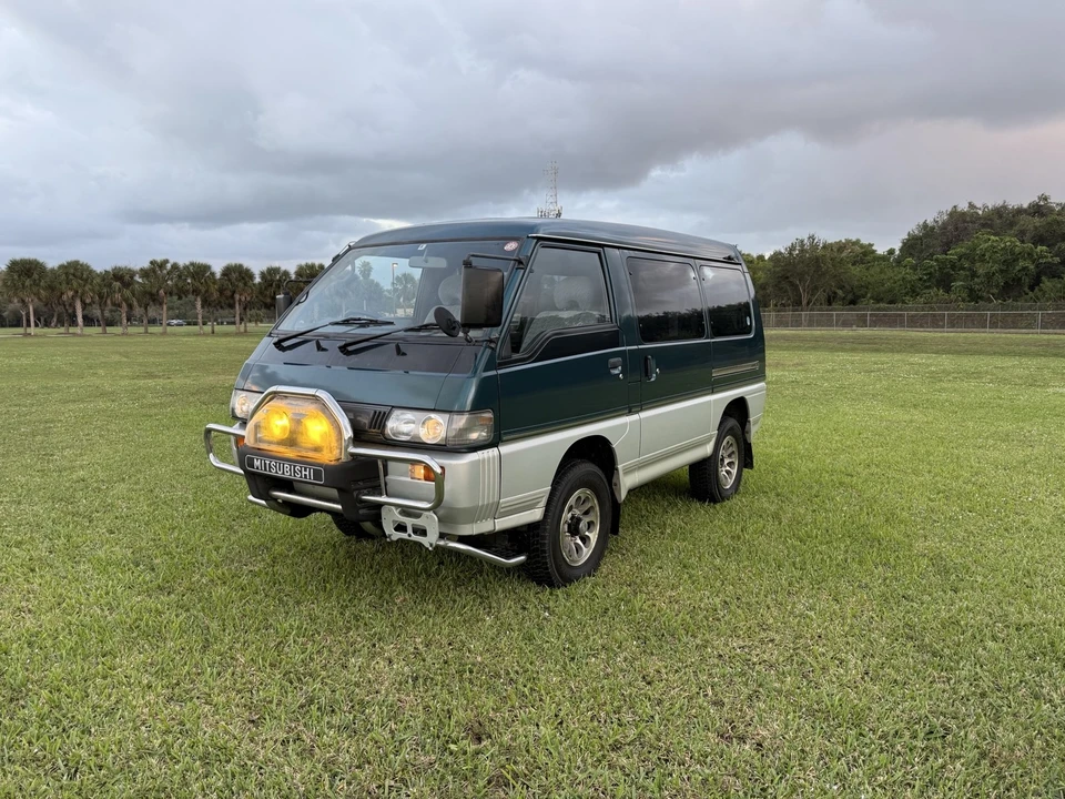 1996 Mitsubishi Delica 4th Gen - Image 2 of 21