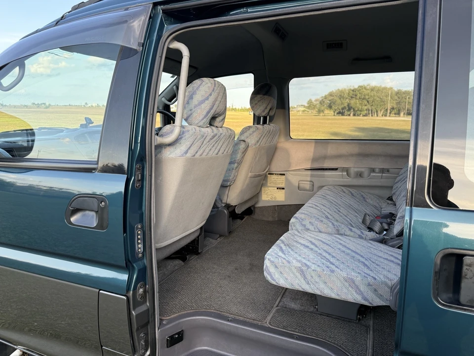 1996 Mitsubishi Delica 4th Gen - Image 27 of 30