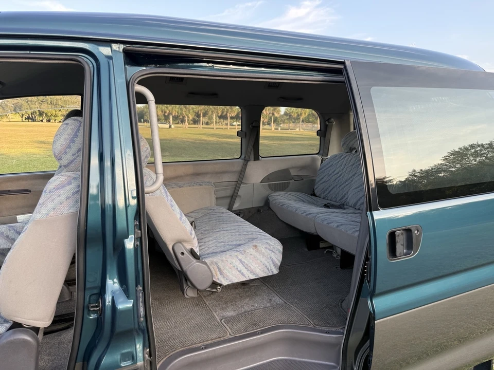 1996 Mitsubishi Delica 4th Gen - Image 25 of 30