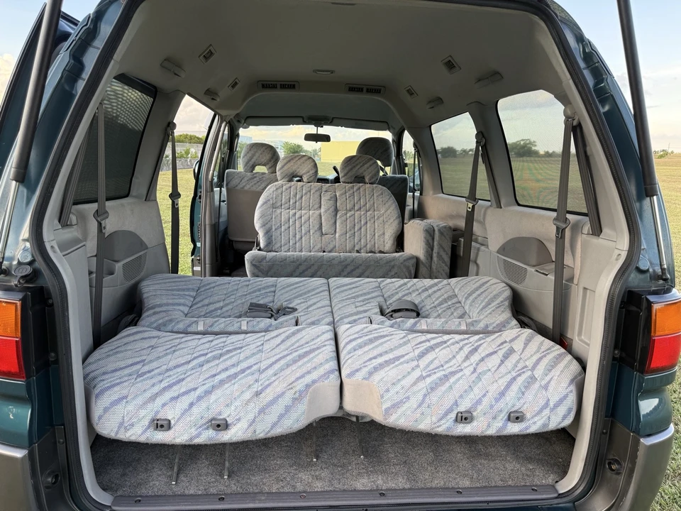 1996 Mitsubishi Delica 4th Gen - Image 19 of 21