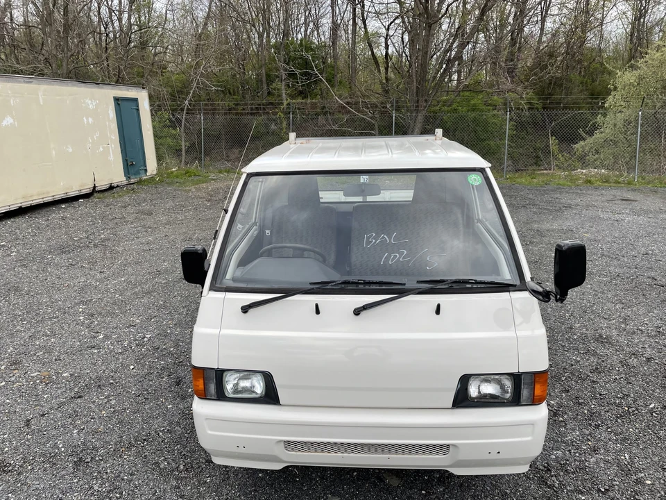 1996 Mitsubishi Delica 4th Gen - Image 14 of 31