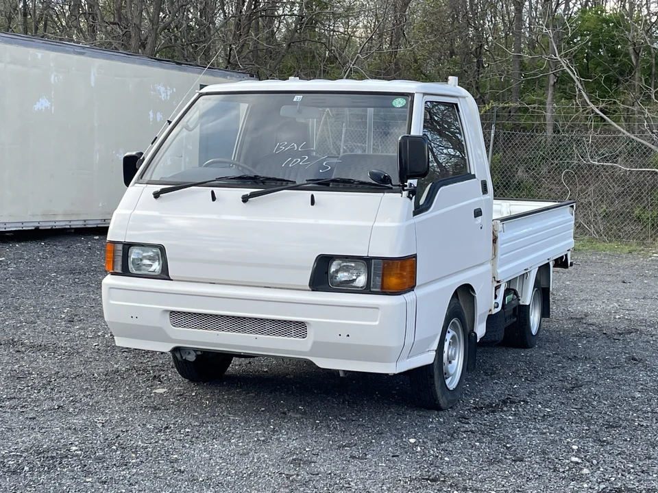 1996 Mitsubishi Delica 4th Gen - Image 9 of 31