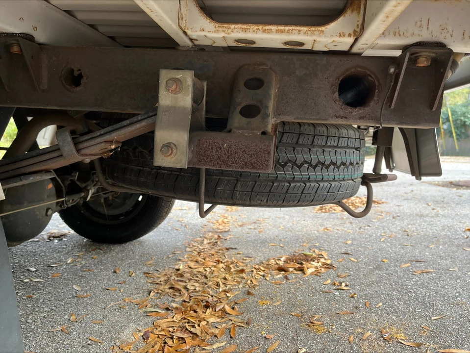 1996 Mitsubishi Delica 4th Gen - Image 23 of 30