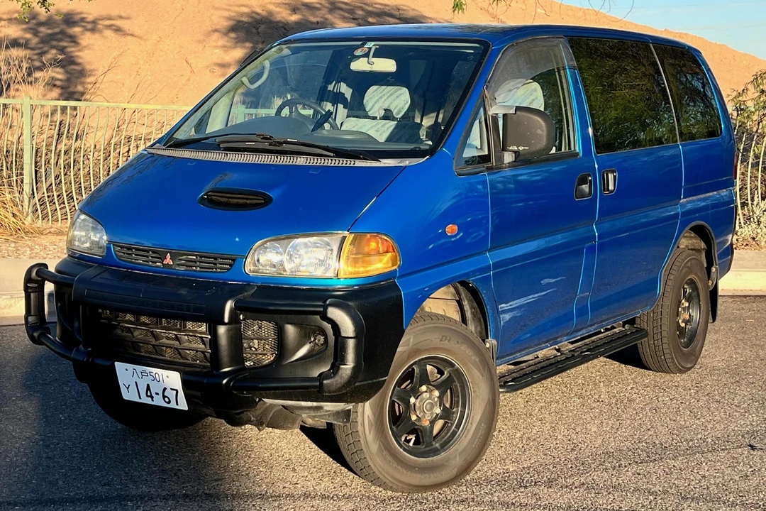 1996 Mitsubishi Delica 4th Gen - Image 6 of 31