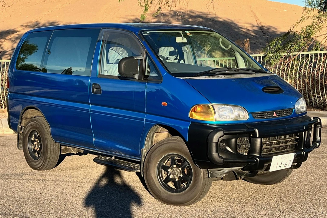 1996 Mitsubishi Delica 4th Gen - Image 10 of 31