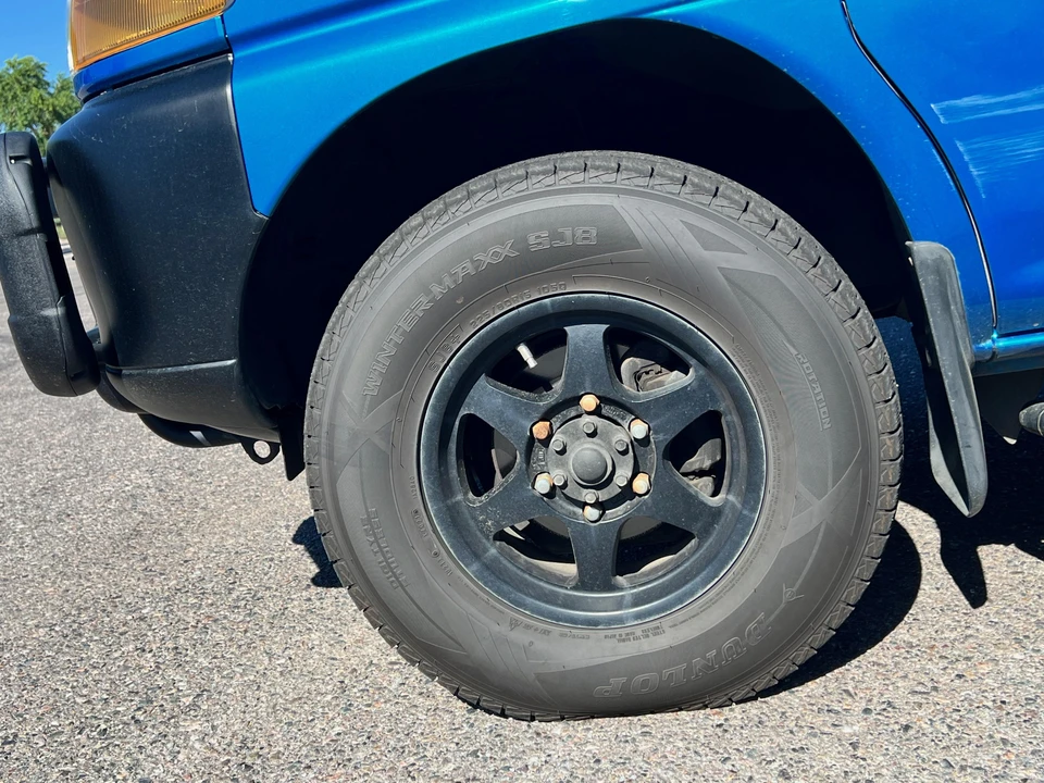 1996 Mitsubishi Delica 4th Gen - Image 16 of 31