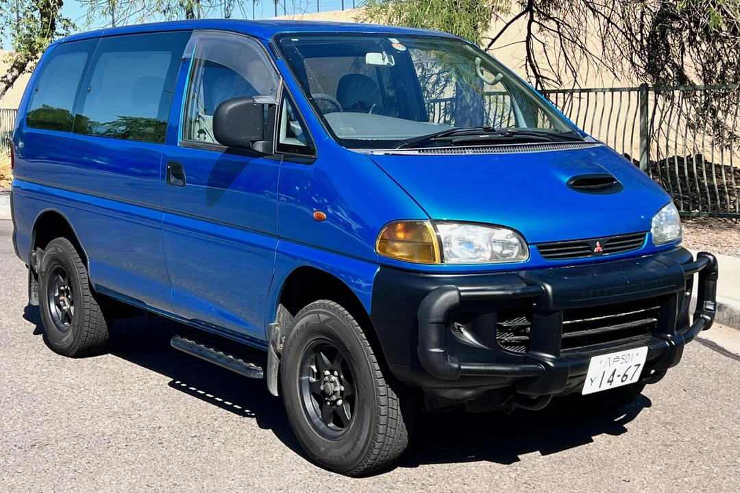 1996 Mitsubishi Delica 4th Gen - Image 11 of 31
