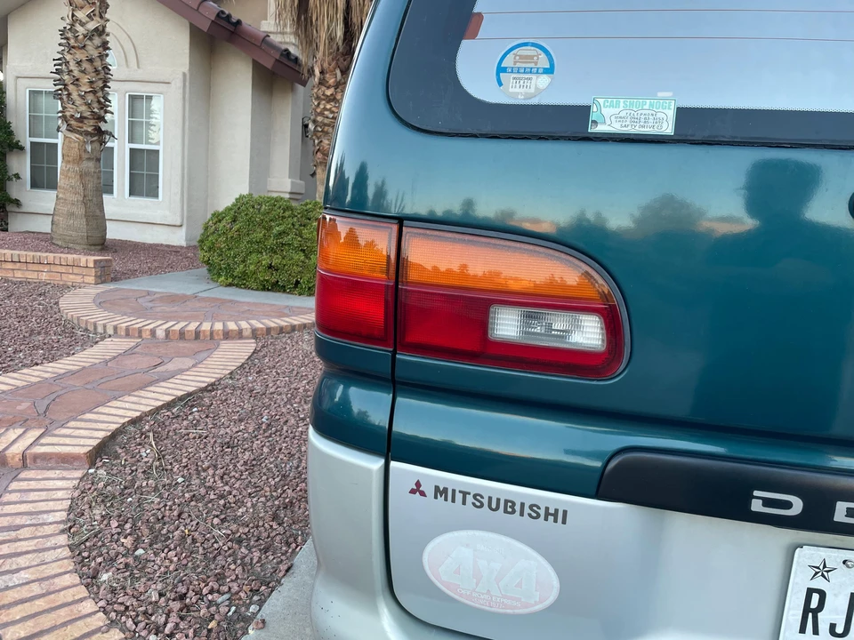 1996 Mitsubishi Delica 3rd Gen - Image 17 of 31