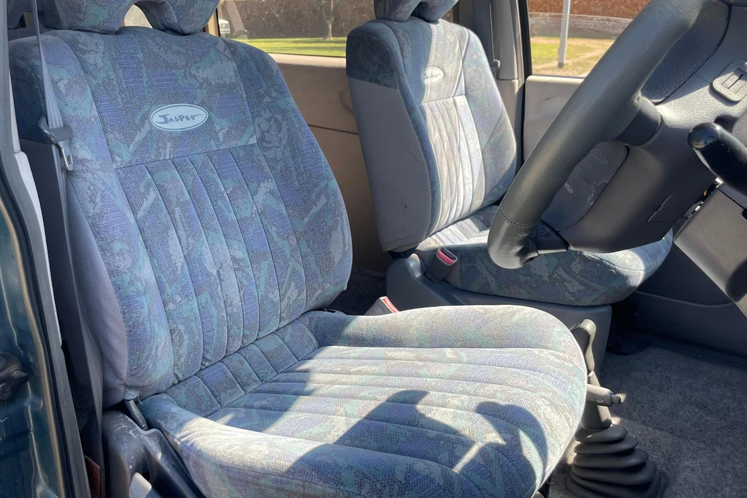 1996 Mitsubishi Delica 3rd Gen - Image 26 of 31