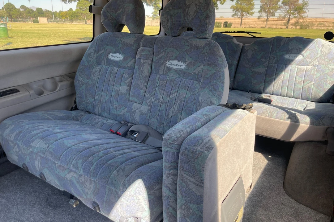 1996 Mitsubishi Delica 3rd Gen - Image 27 of 31