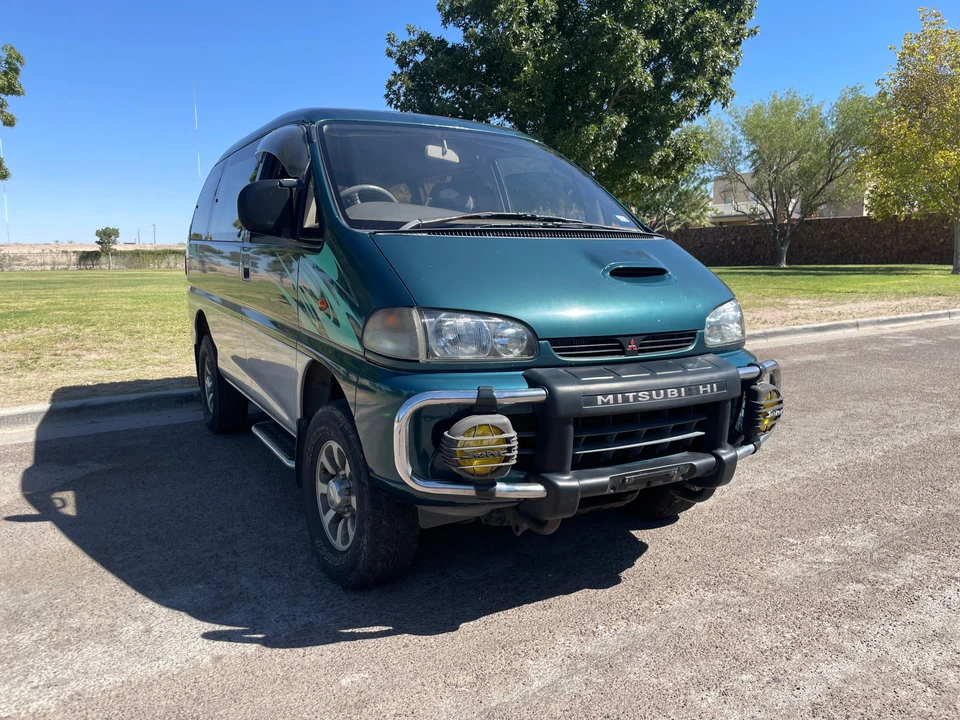 1996 Mitsubishi Delica 3rd Gen - Image 10 of 31