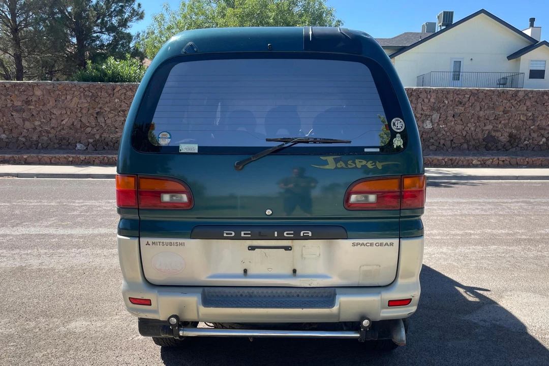 1996 Mitsubishi Delica 3rd Gen - Image 5 of 31