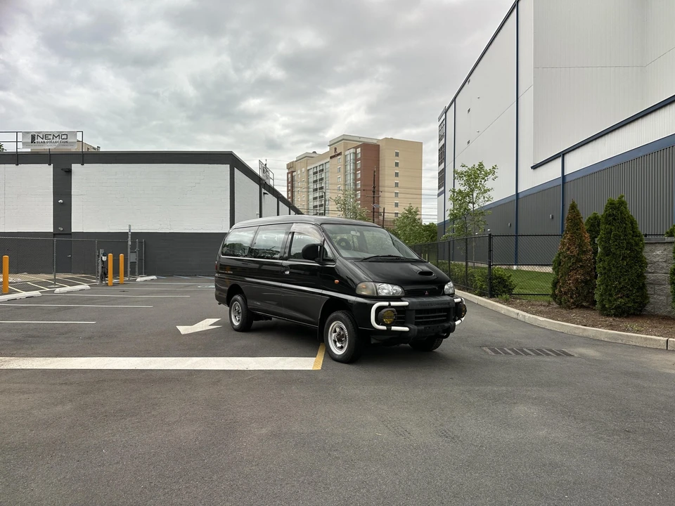 1996 Mitsubishi Delica 4th Gen - Image 13 of 31