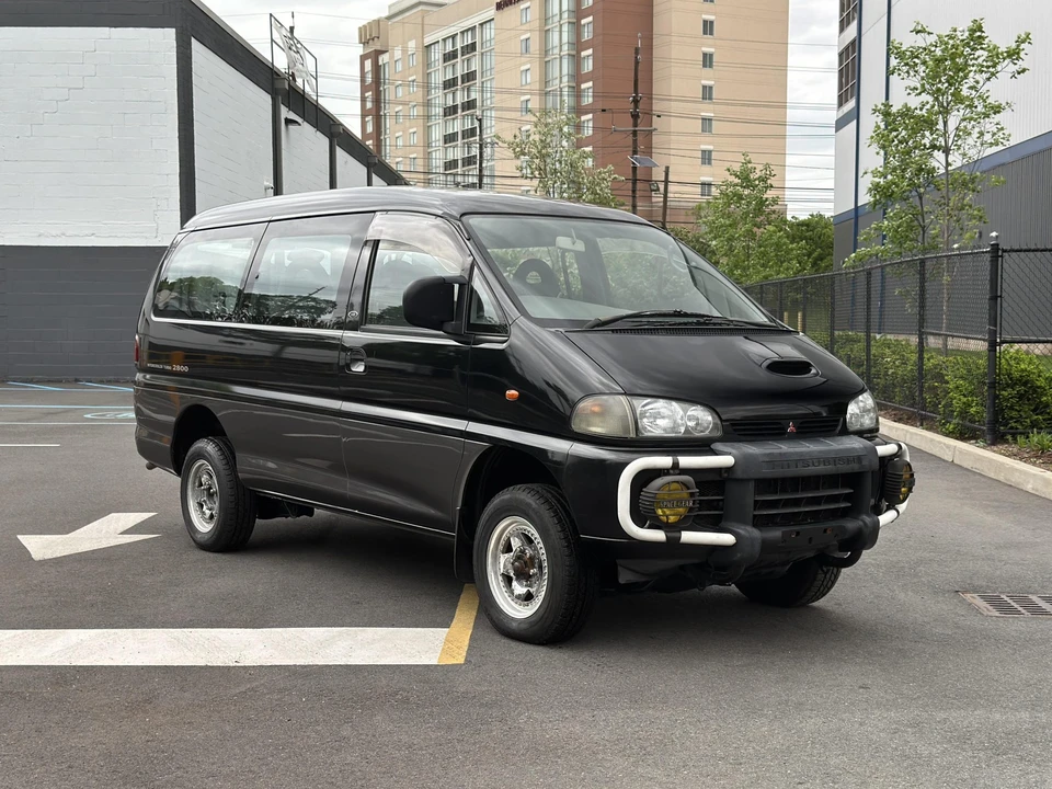 1996 Mitsubishi Delica 4th Gen - Image 14 of 31
