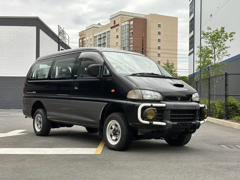 1996 Mitsubishi Delica 4th Gen - Image 12 of 31