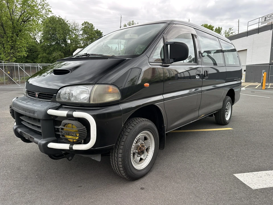1996 Mitsubishi Delica 4th Gen - Image 6 of 31