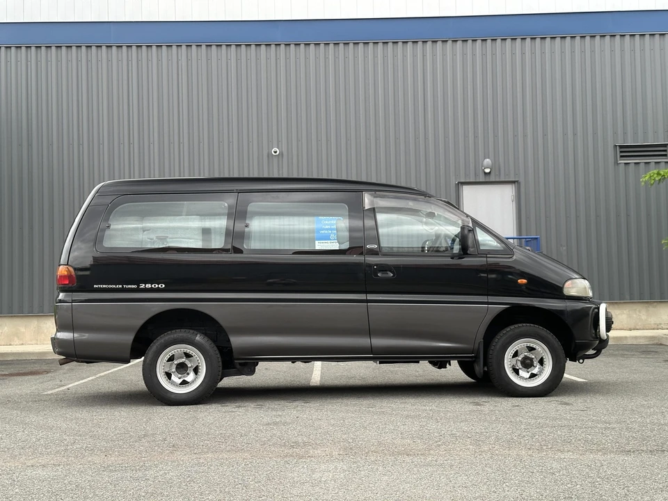 1996 Mitsubishi Delica 4th Gen - Image 17 of 31