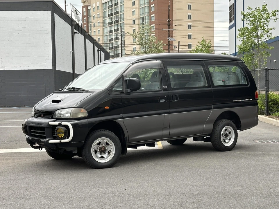 1996 Mitsubishi Delica 4th Gen - Image 3 of 31