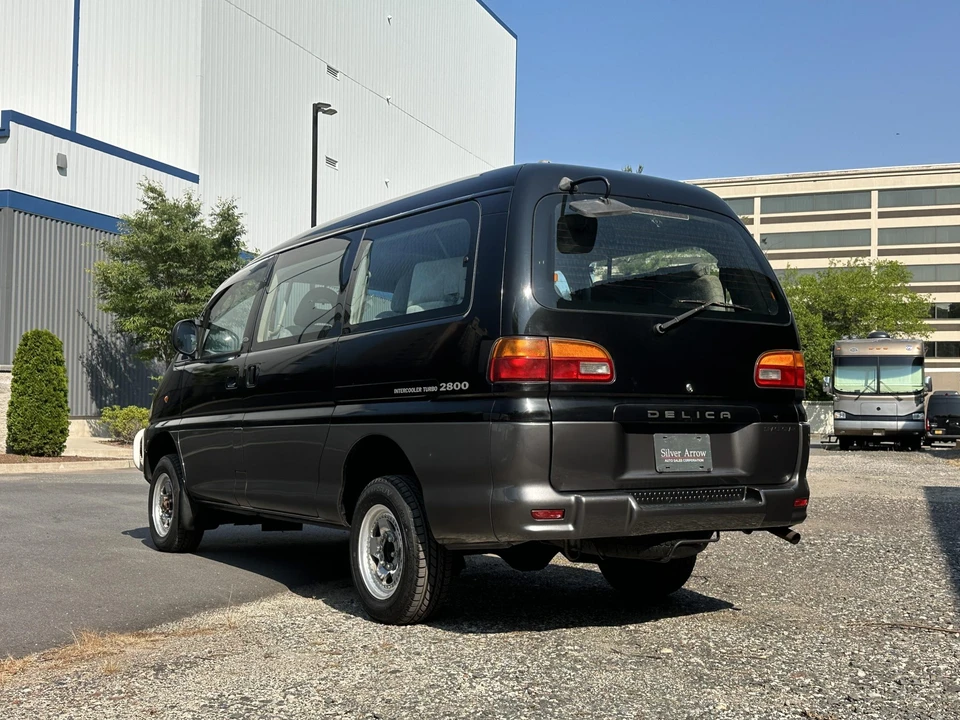 1996 Mitsubishi Delica 4th Gen - Image 22 of 31