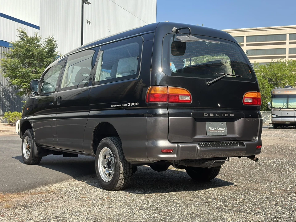 1996 Mitsubishi Delica 4th Gen - Image 23 of 31