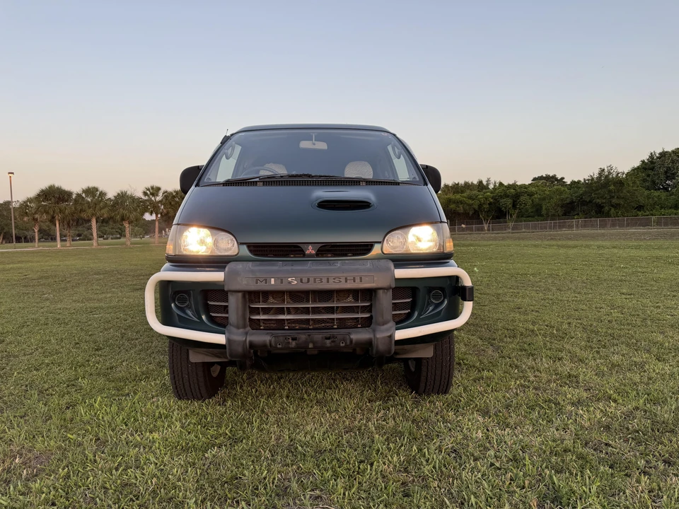 1996 Mitsubishi Delica 3rd Gen - Image 30 of 31