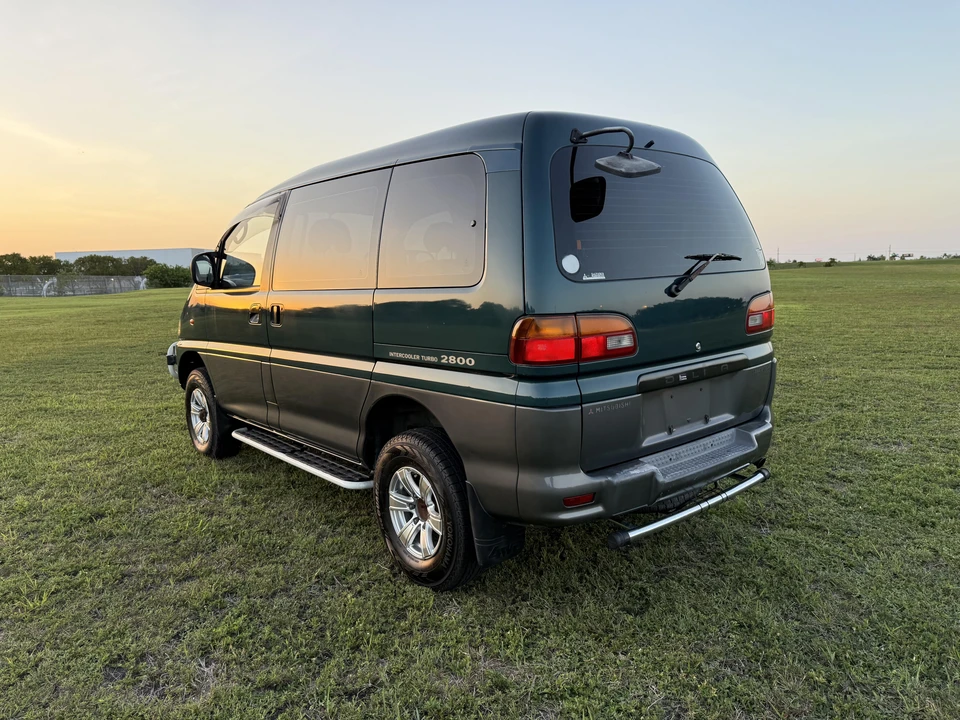 1996 Mitsubishi Delica 3rd Gen - Image 24 of 31