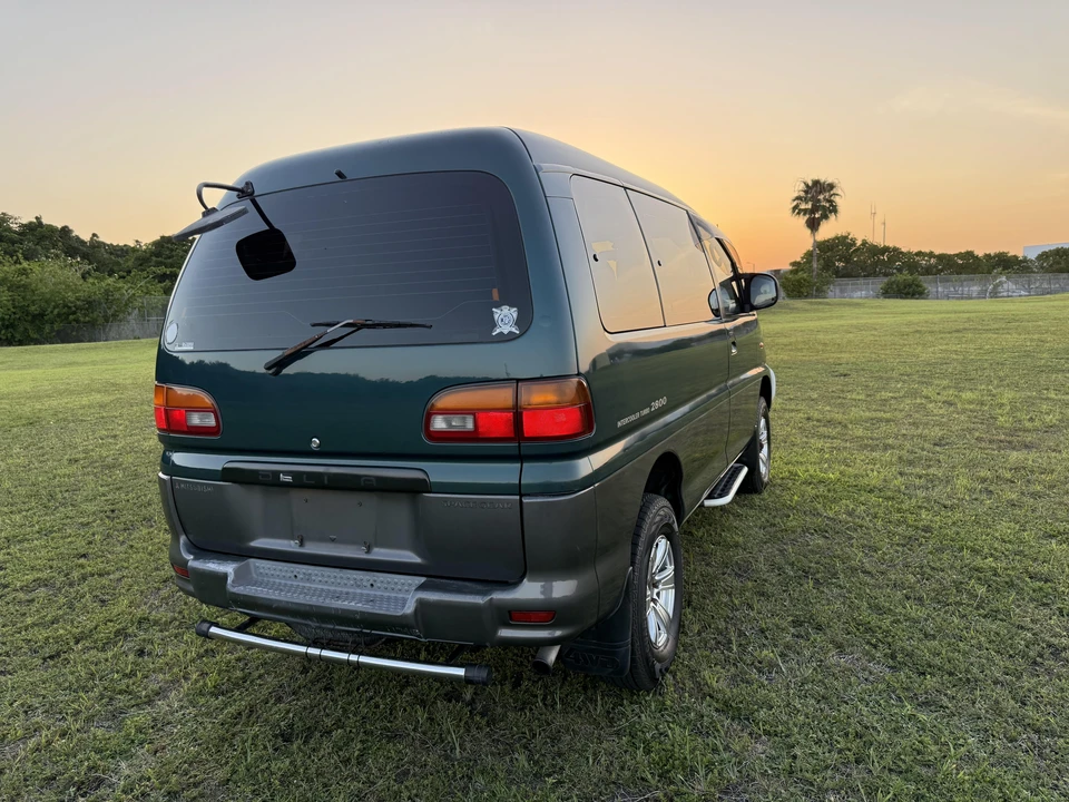 1996 Mitsubishi Delica 3rd Gen - Image 25 of 31