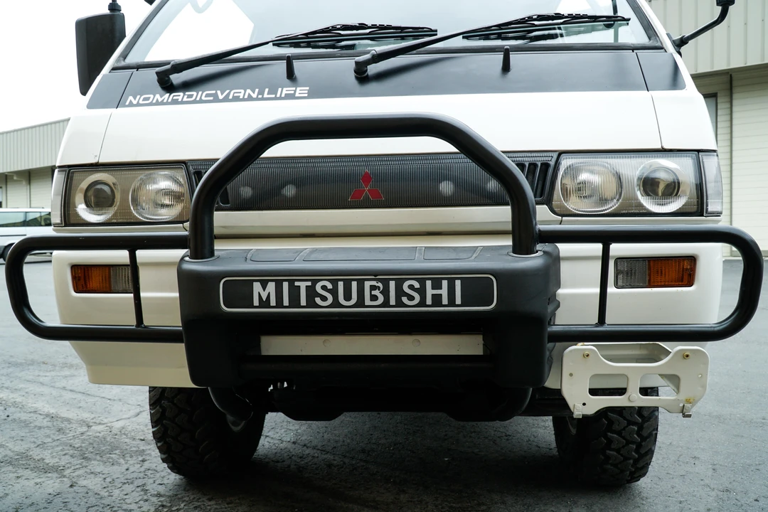 1996 Mitsubishi Delica 4th Gen - Image 28 of 31