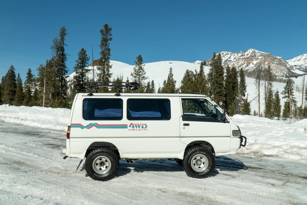 1996 Mitsubishi Delica 4th Gen - Image 19 of 31