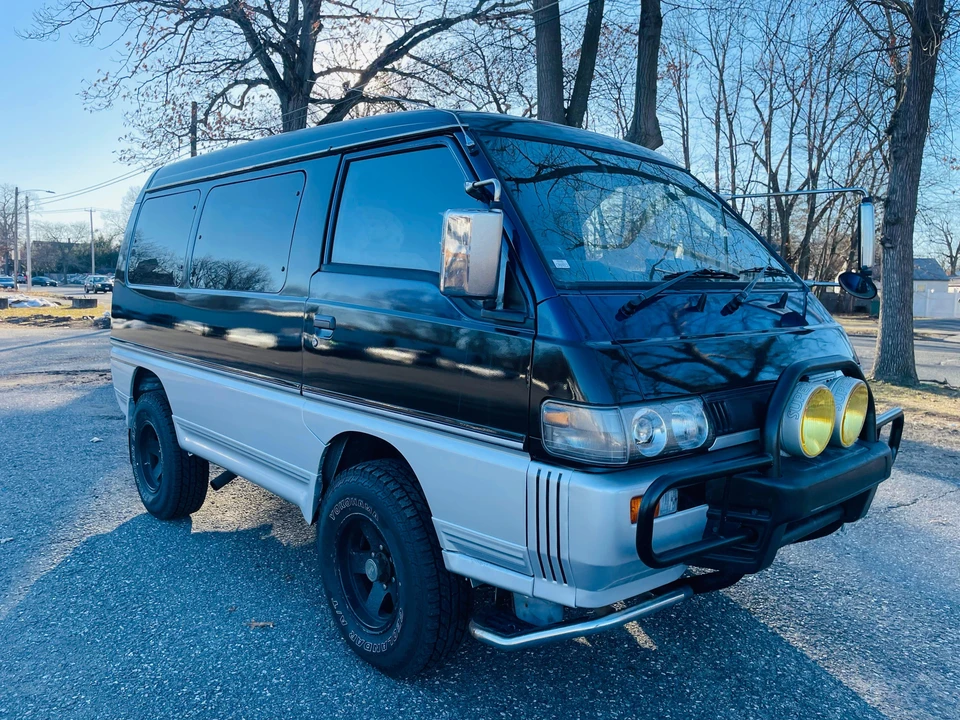 1996 Mitsubishi Delica 3rd Gen - Image 25 of 31